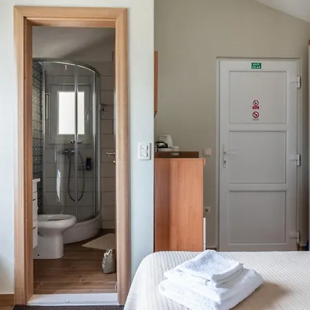 Ivka's House * Rogoznica (Sibenik-Knin)