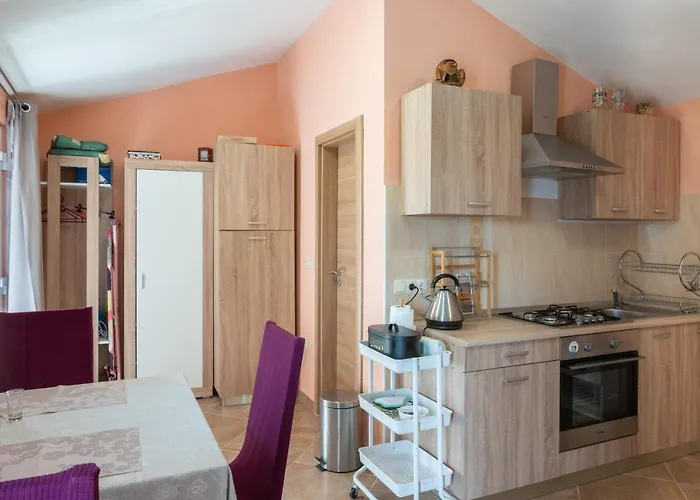 Ivka's House Daire Rogoznica (Sibenik-Knin)